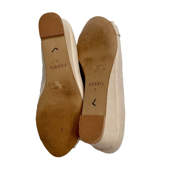 Fossil Cream Peep Toe Buckle Wedges Size 7 - Picture 5 of 7
